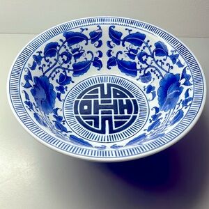 The Bombay Company Chinese Prosperity Symbol Blue White Porcelain Serving Bowl
